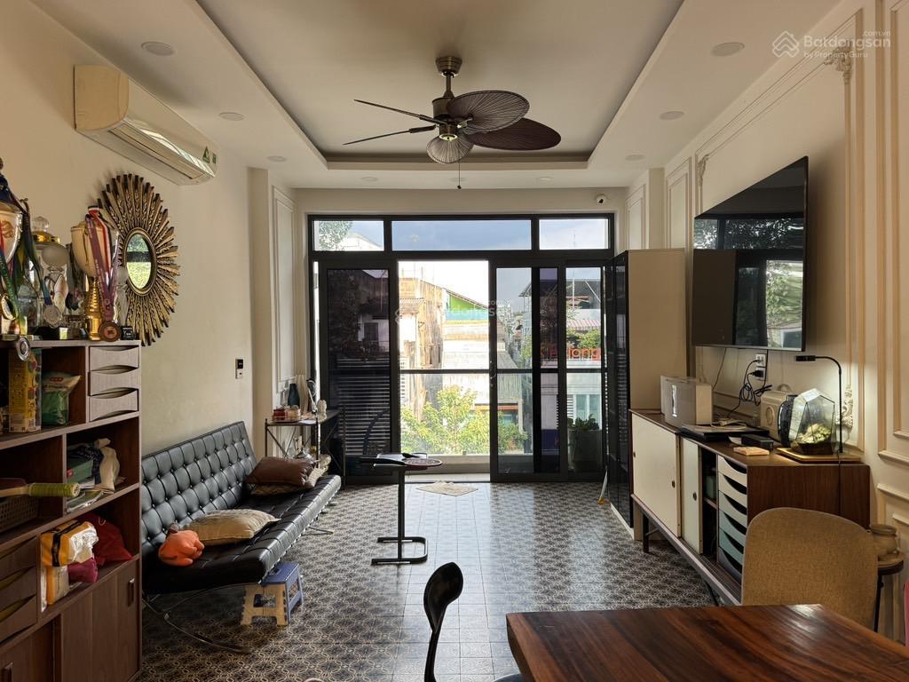 Nhà 7 lầu thang máy mtkd  ngô gia tự  vòng xoay ngã 7 lý thái tổ quận 10