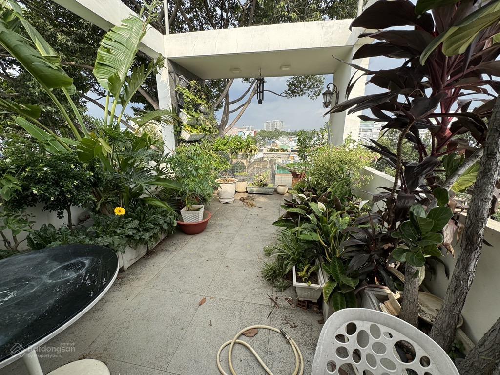 Nhà 7 lầu thang máy mtkd  ngô gia tự  vòng xoay ngã 7 lý thái tổ quận 10