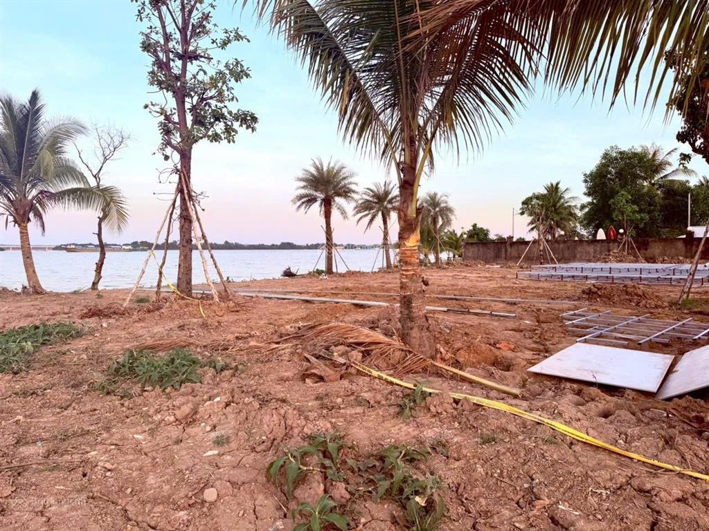 Bán đất 5ha mặt sông long phước  quận 9 (có bán lẻ)