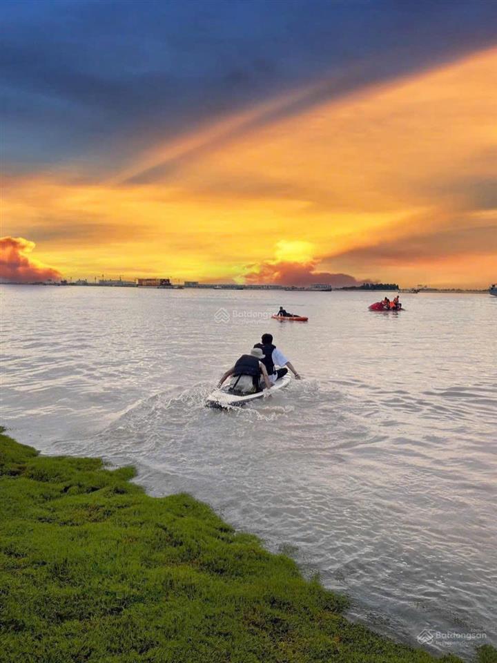 Bán đất 5ha mặt sông long phước  quận 9 (có bán lẻ)