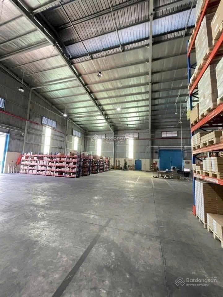 Cho thuê kho xưởng 1400m2  quận 9 ( có pccc , cont 24/24 )