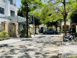 Cho thuê biệt thanh liệt  gần dự án the manor 135m2, 4 tầng đầy đủ điều hòa, nhà mới sửa giá 24tr