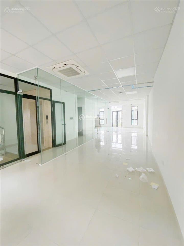 Cho thuê nhà kđt him lam vạn phúc 96m2, 7 tầng thông sàn thang máy, điều hòa đầy đủ