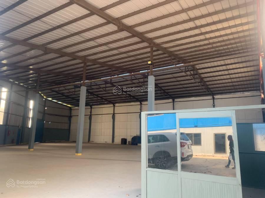 Cho thuê kho xưởng cao tốc tân tạo bình tân gần hương lộ 2, dt 7000m2 có sẵn văn phòng 380tr/th