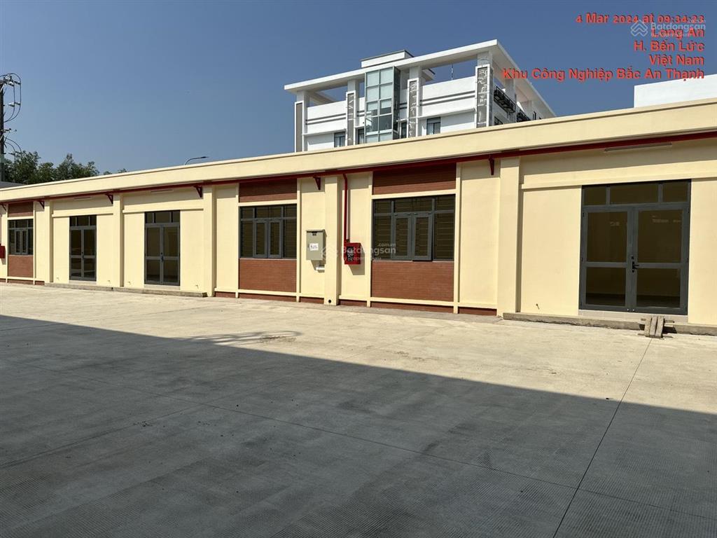 Cho thuê kho xưởng kcn bến lức, long an tổng dt 15.552m2, 80.000vnd/m2/tháng.  0909 913 ***