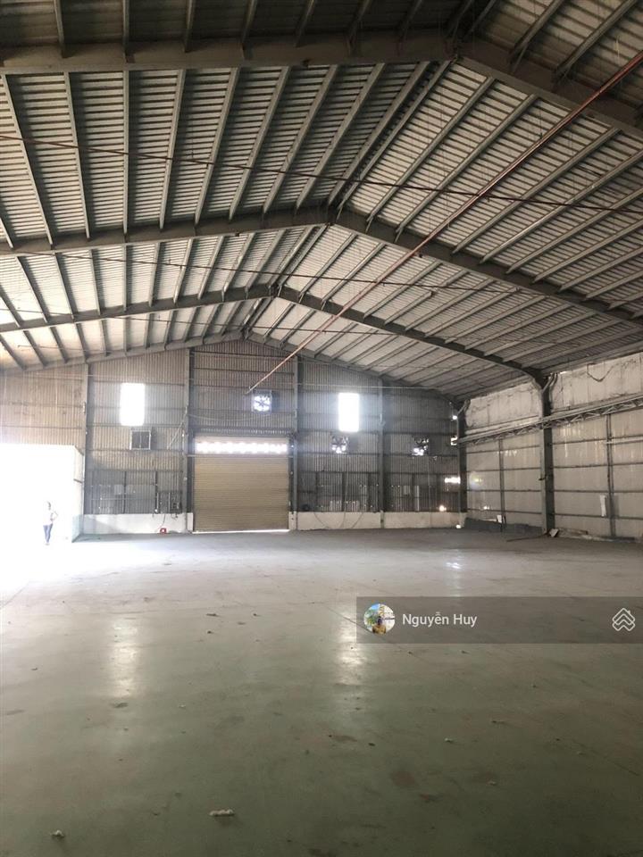 Cho thuê kho xưởng dt kho 4000m2 đường trần đại nghĩa, tân nhựt, bình chánh