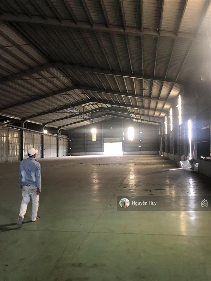 Cho thuê kho xưởng dt kho 4000m2 đường trần đại nghĩa, tân nhựt, bình chánh