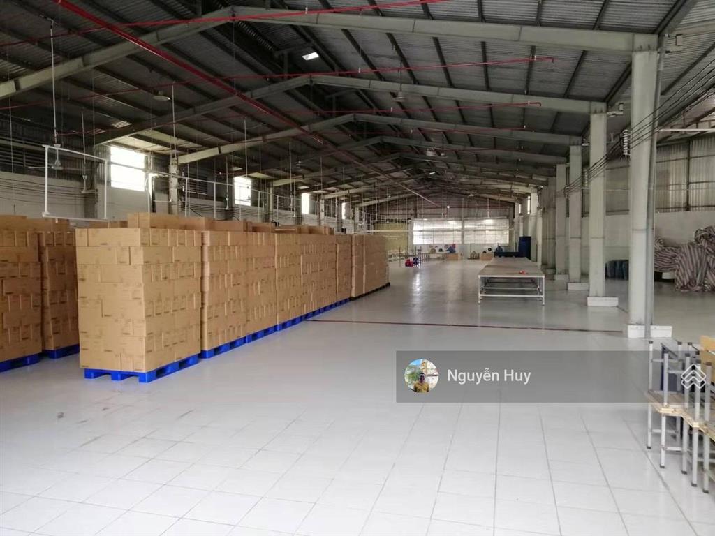 Cho thuê kho xưởng diện tích kho 1.800m2 đường nguyễn hữu trí, xã tân bửu, bến lức, long an