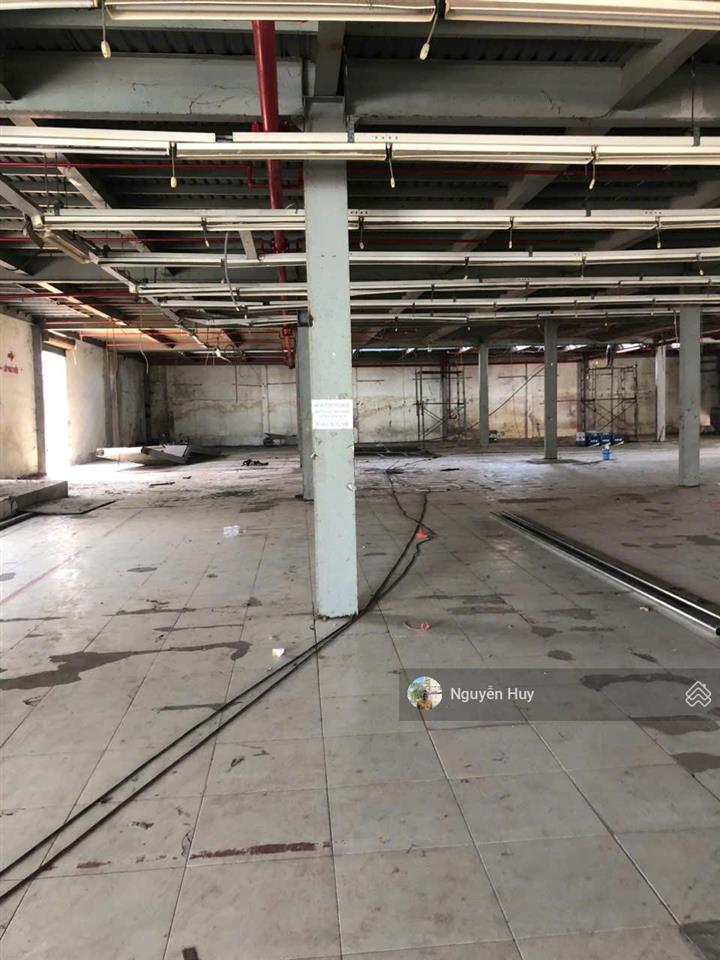 Cho thuê kho, nhà xưởng tại xã mỹ lộc, cần giuộc, long an, tổng kho dt 4000m2 giá 200tr/tháng