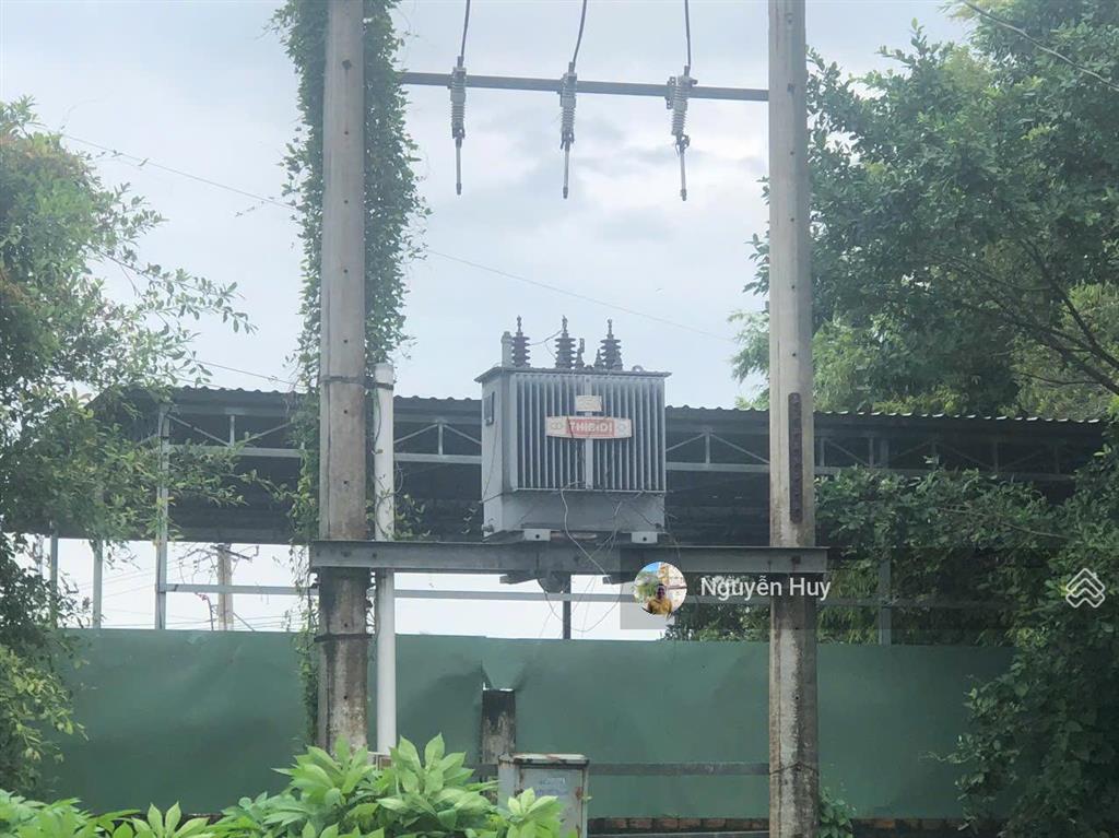 Cho thuê kho, nhà xưởng khuôn viên 2000m2 xưởng 1000m2 văn phòng 500m2 mt tại quốc lộ 1a, bến lức