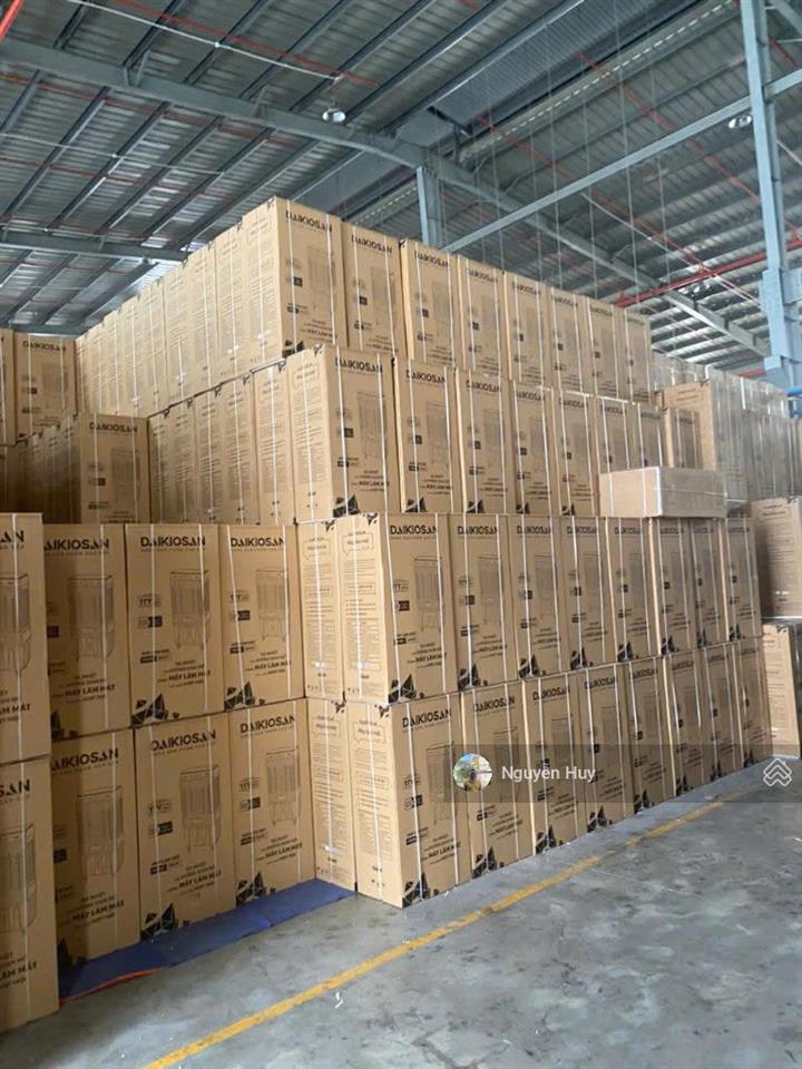 Cho thuê kho, nhà xưởng 2100m2  tại kcn đức hòa.  0909 913 ***