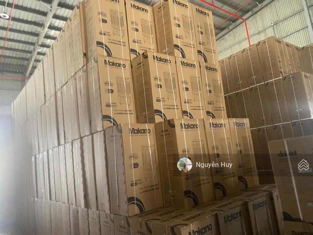 Cho thuê kho, nhà xưởng 2100m2  tại kcn đức hòa.  0909 913 ***