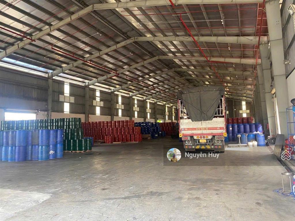 Cho thuê xưởng khuôn viên 4000m2 xưởng 2080m2 văn phòng 200m2 tại kcn hải sơn, 220 triệu/tháng