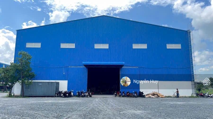 Cho thuê kho, nhà xưởng 4300m2 tại quốc lộ 1a, bến lức, long an, 60 nghìn / m2