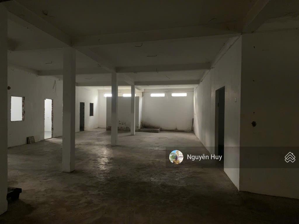 Cho thuê kho xưởng hương lộ 3, bình tân tổng diện tích sử dụng 2350m2 chỉ 130 triệu/tháng
