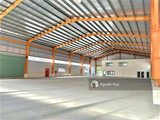 Cho thuê xưởng tại kcn tân tạo, khuôn viên 4.500m² xưởng 2.700m², văn phòng 1 trệt 1 lầu 300m2