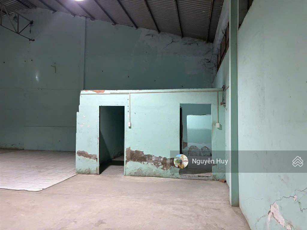 Cho thuê kho, nhà xưởng tại hồ ngọc lãm, bình tân 600m2, điện 3 pha, bình 1.000 kva  0909 913 ***