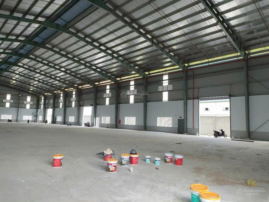 Cho thuê gấp 42.000m² xưởng chuẩn kcn đức hòa, pccc tự động, giá 3.6usd/m² ~ 95ng/m2