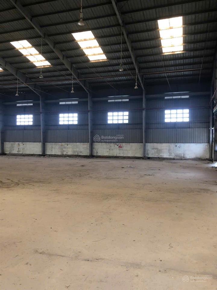 Cho thuê kho, nhà xưởng 1800m2 ở hồ ngọc lãm, q8, 80 nghìn/m2/th,  0909 913 ***