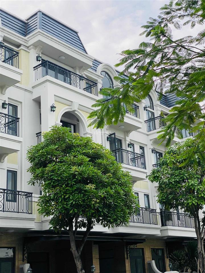 The classia căn góc 2 mặt tiền dt 456m2 sàn đẹp nhất dự án sân vườn rộng rãi sổ hồng sẵn, giá 38 tỷ