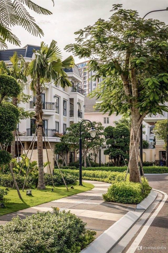 The classia căn góc 2 mặt tiền dt 456m2 sàn đẹp nhất dự án sân vườn rộng rãi sổ hồng sẵn, giá 38 tỷ