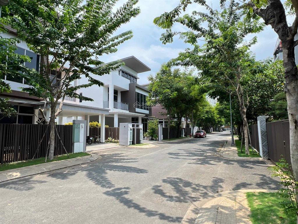 Villa đơn lập riviera cove. nhà thô dt 500m2 sổ hồng sẵn giá 49 tỷ. căn rẻ nhất dự án ạ