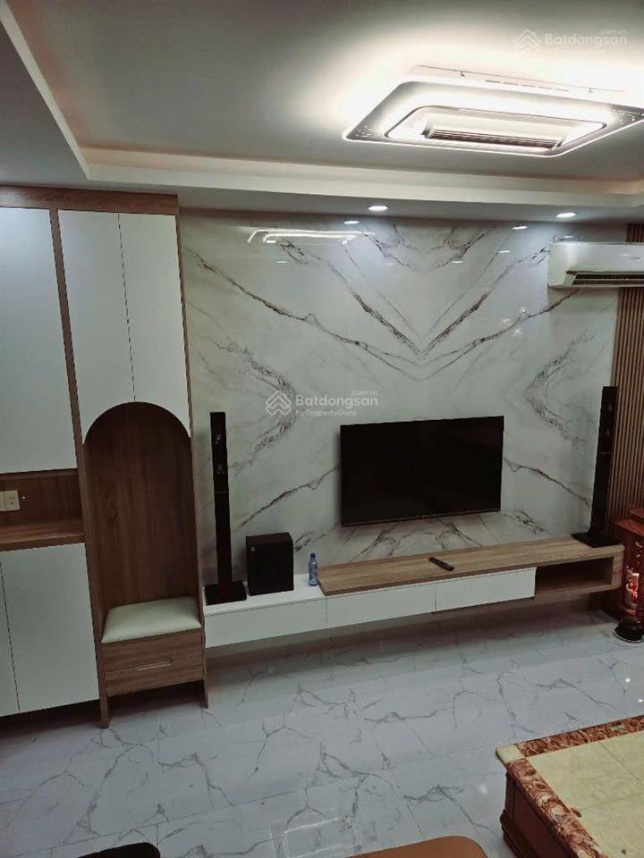 Villa park đơn lập.dt đất 200m2. nhà hoàn thiện nội thất cao cấp. sổ hồng sẵn. giá 27.5 tỷ