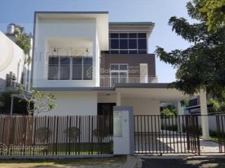 Riviera cove căn góc 2 mặt tiền. dt đất 460m2. nhà thô. sổ hồng sẵn. giá 52.5 tỷ