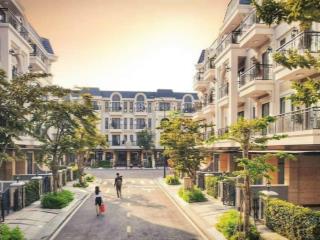 The classia quận 9. dt 5x18 xây 4 lầu. sổ hồng riêng . giá tốt. nhà thô tiện decor. giá 16.9 tỷ