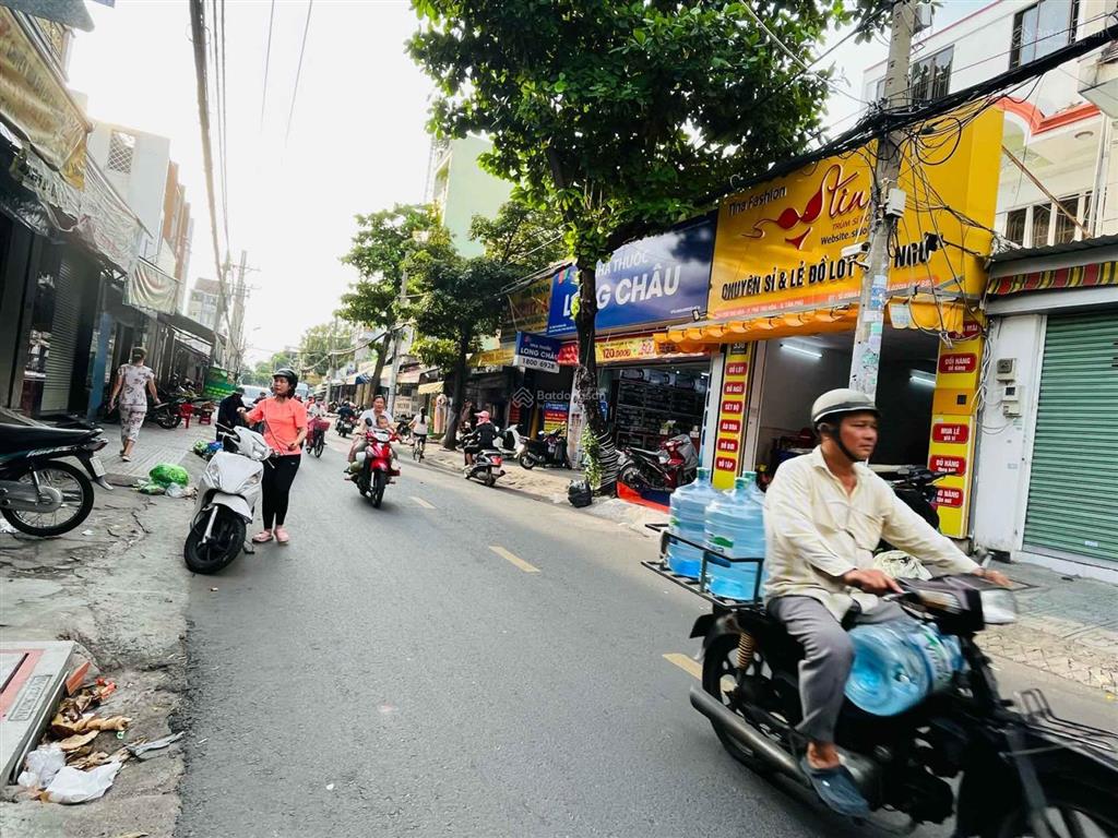 Bán 147.5m2 mặt tiền chợ vải phú thọ hòa vị trí đẹp kinh doanh sầm uất (7.75m x 19m)