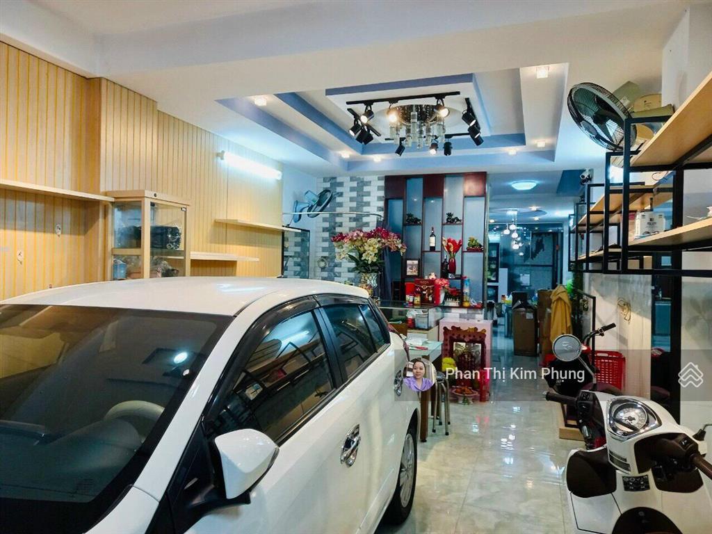 Mặt tiền đường 30/4  nhà đúc thật 2 lầu + sân thượng, vị trí kinh doanh sầm uất  giá chỉ 12 tỷ