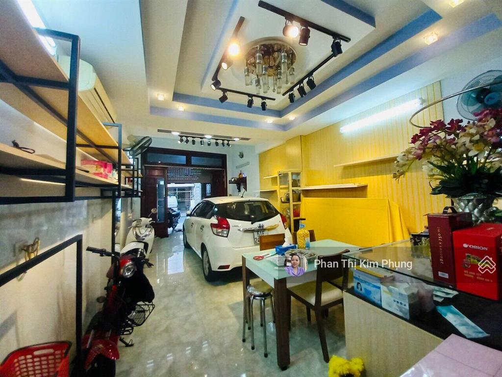 Mặt tiền đường 30/4  nhà đúc thật 2 lầu + sân thượng, vị trí kinh doanh sầm uất  giá chỉ 12 tỷ