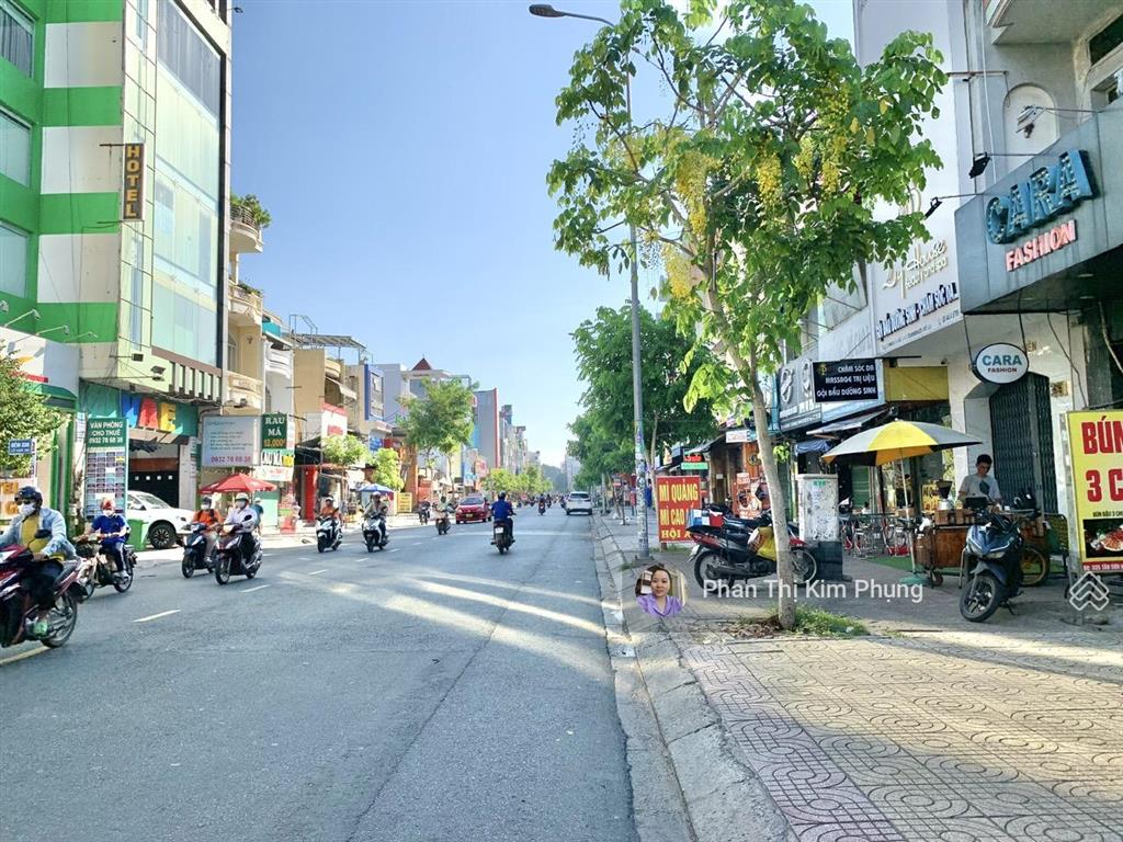 Bán biệt thự vip  mt tân sơn nhì, 8m x 32m, giá 65 tỷ, p. tân sơn nhì, q. tân phú