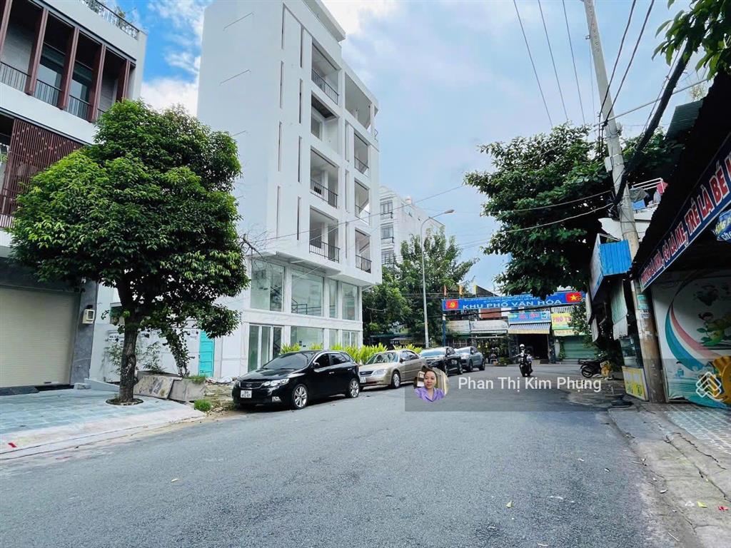 Bán biệt thự đường tân quý  nhà 3 lầu thang máy  7x15.5m  giá 18.9 tỷ  nhà đẹp sang trọng