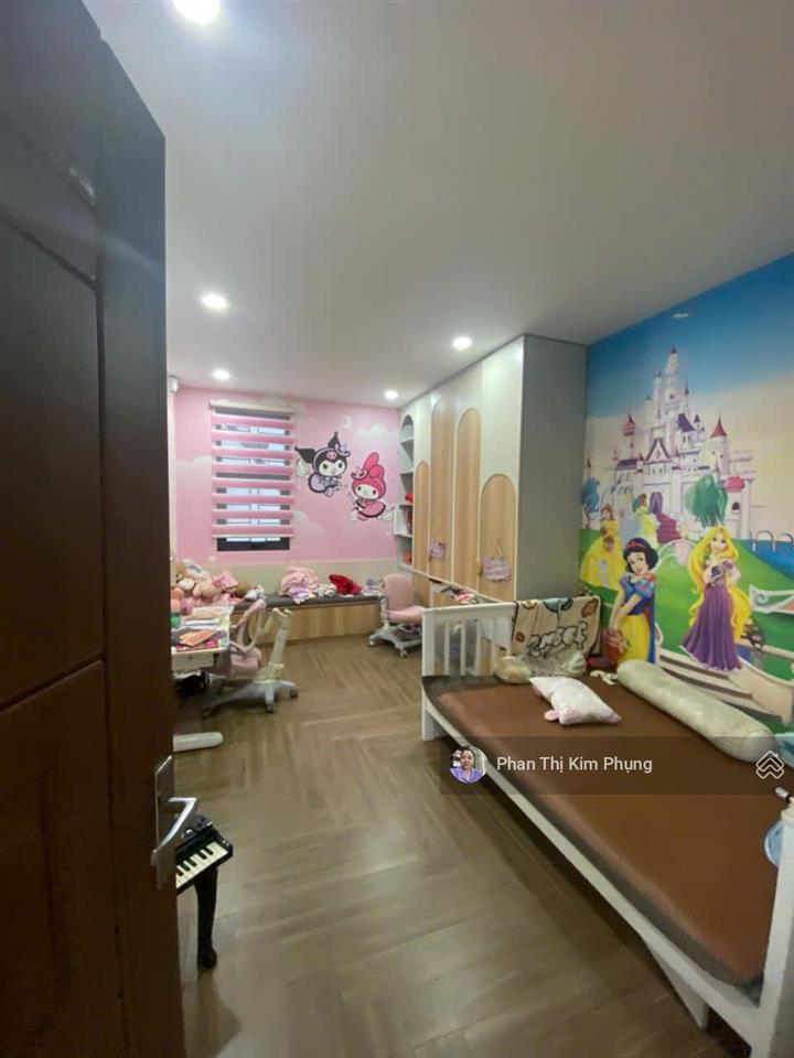 Bán biệt thự đường tân quý  nhà 3 lầu thang máy  7x15.5m  giá 18.9 tỷ  nhà đẹp sang trọng