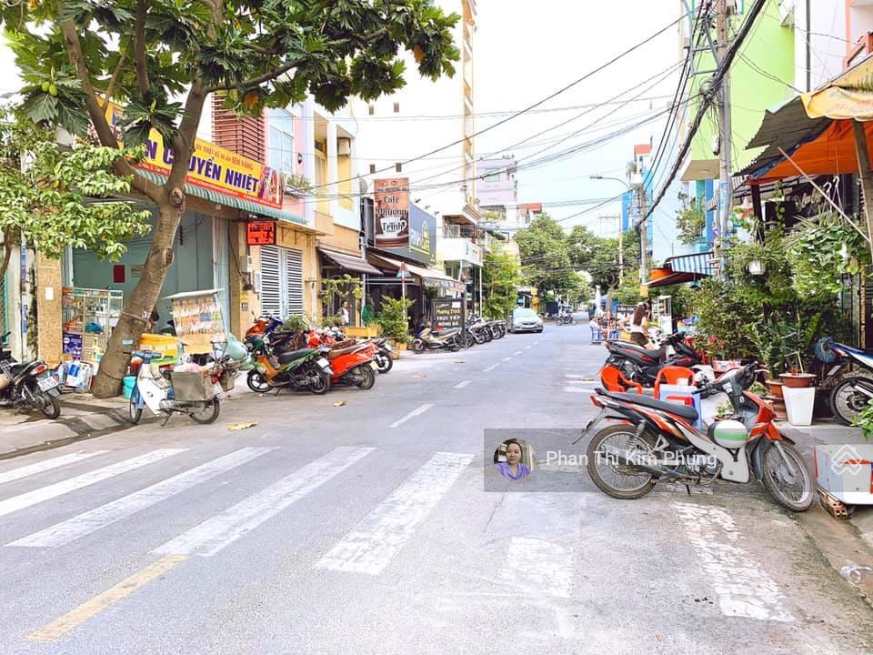 Bán mặt tiền đường lê quốc trinh lô đất đẹp 11.3x18m nở hậu 12m giá 32.5 tỷ