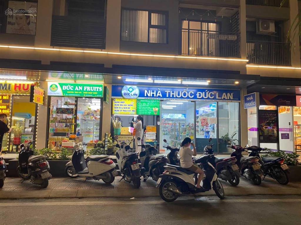 Chính chủ cần bán shop chân đế mặt sảnh vinhomes ocean park diện tích 77 m2 giá 9,2 tỷ 0912 132 ***