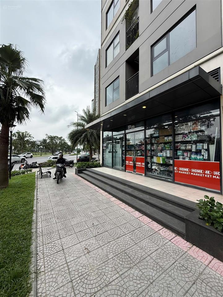Chính chủ cần bán gấp shophouse lô góc chân đế  vinhomes ocean park 1, dt 74,4m2,  0986 122 ***