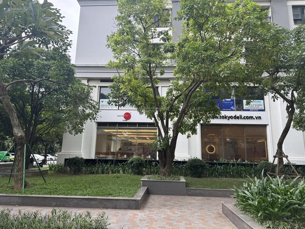 Cho thuê shophouse cao cấp vinhomes times city lô góc 3 mặt tiền, dt 383m2, 250tr/tháng, 0986 122 ***