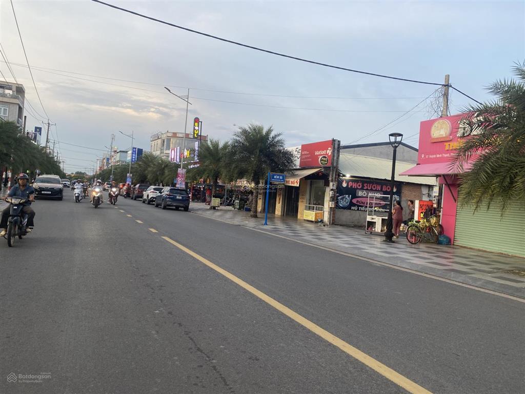 Bán gấp nhà mặt tiền 2 lầu đường 27/4, 300m2, 6,5 tỷ, 5pn, 5wc, xuyên mộc, bà rịa vũng tàu