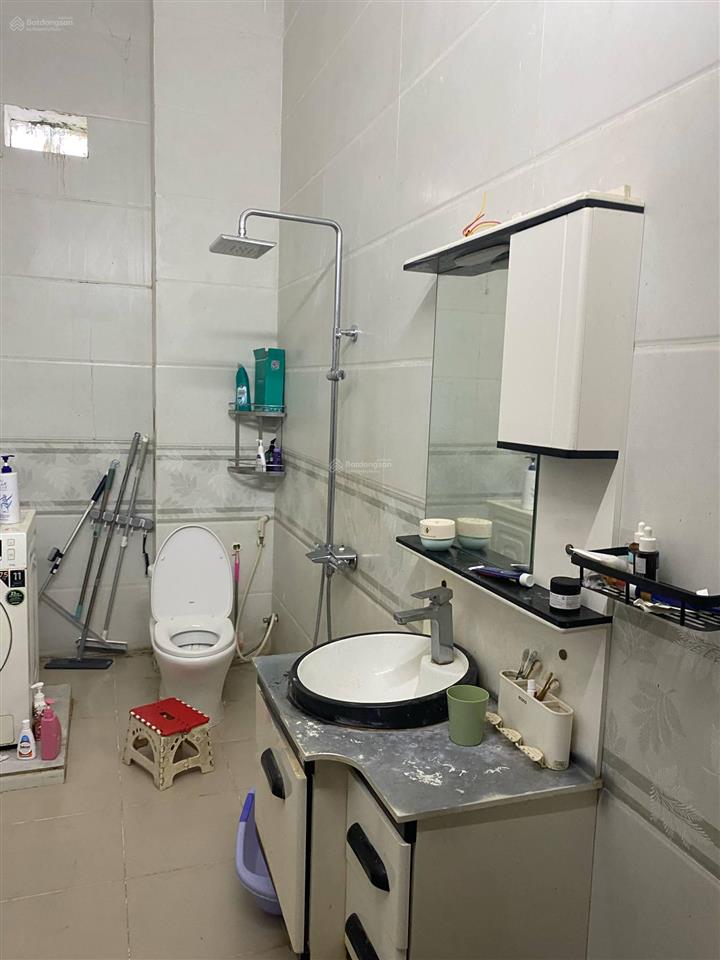 Bán gấp nhà mặt tiền 2 lầu đường 27/4, 300m2, 6,5 tỷ, 5pn, 5wc, xuyên mộc, bà rịa vũng tàu