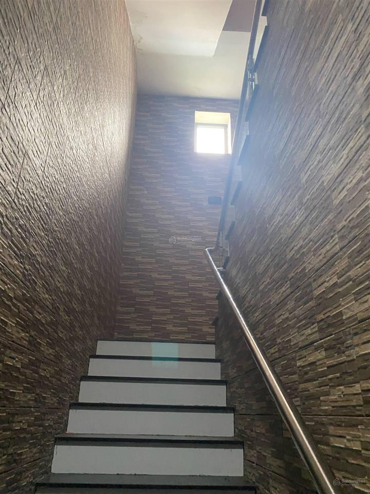 Bán gấp nhà mặt tiền 2 lầu đường 27/4, 300m2, 6,5 tỷ, 5pn, 5wc, xuyên mộc, bà rịa vũng tàu