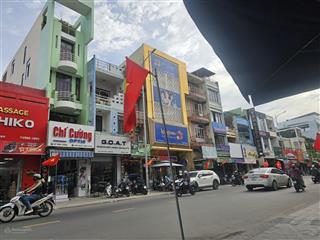 Bán nhà 3 tầng mt lý tự trọng gần đống đa giá rẻ