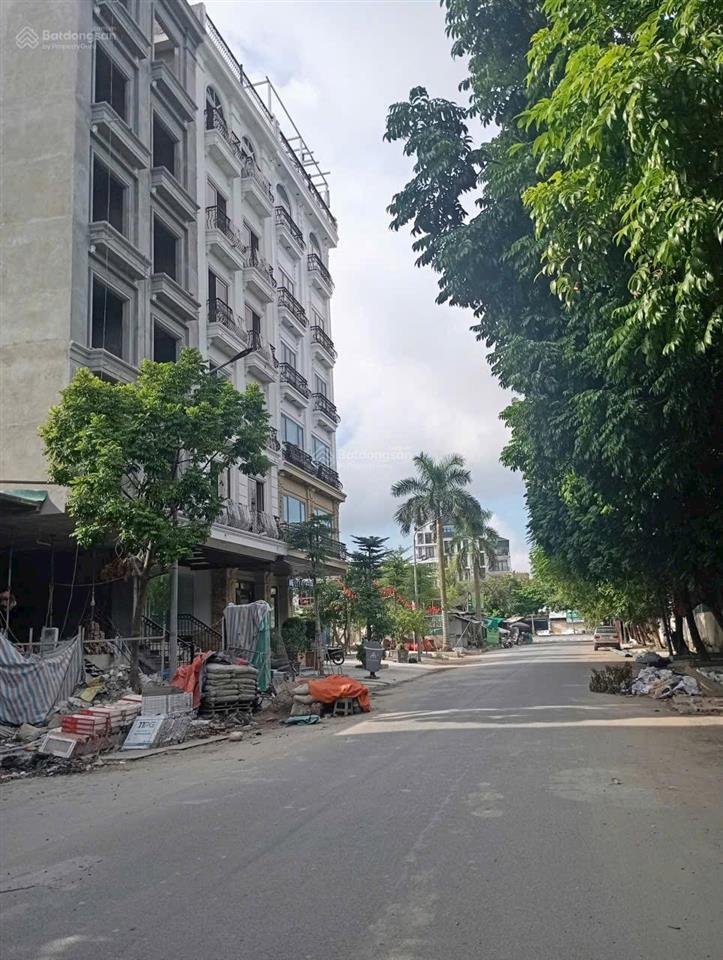 Chuyển nhượng lô đất đấu giá phương canh trịnh văn bô, đường 24m, đối diện dự án vingroup