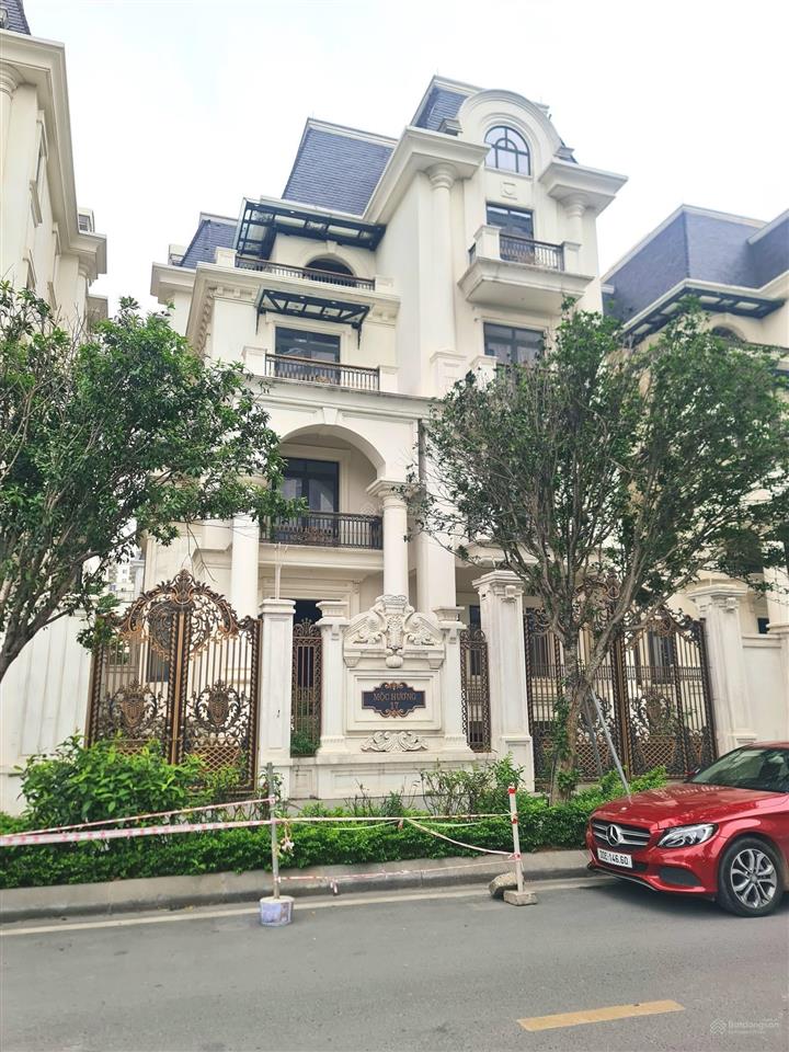 Suất ngoại giao biệt thự the zei, 265m, sẵn sổ giao dịch ngay, giá rẻ hơn thị trường 15%
