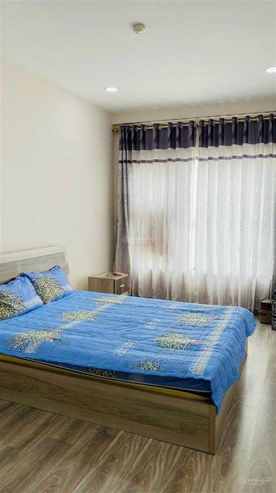 Chính chủ gửi căn góc 3pn2wc dt 90m2 full nội thất đẹp 4,4 tỷ, tầng cao. 49tr/m2.  