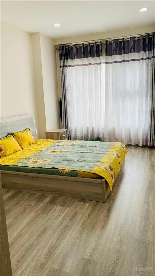 Chính chủ gửi căn góc 3pn2wc dt 90m2 full nội thất đẹp 4,4 tỷ, tầng cao. 49tr/m2.  