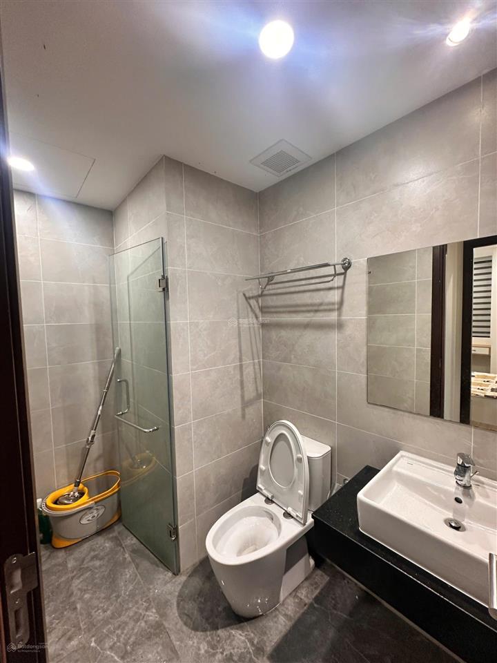 Cần tiền bán gấp cskyview, 1pn1wc giá 1,90 tỷ  full nội thất  sẵn hợp đồng thuê 8.5m