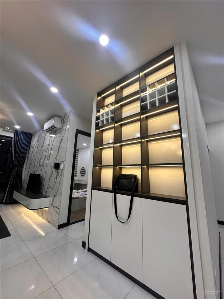 Cần tiền bán gấp cskyview, 1pn1wc giá 1,90 tỷ  full nội thất  sẵn hợp đồng thuê 8.5m