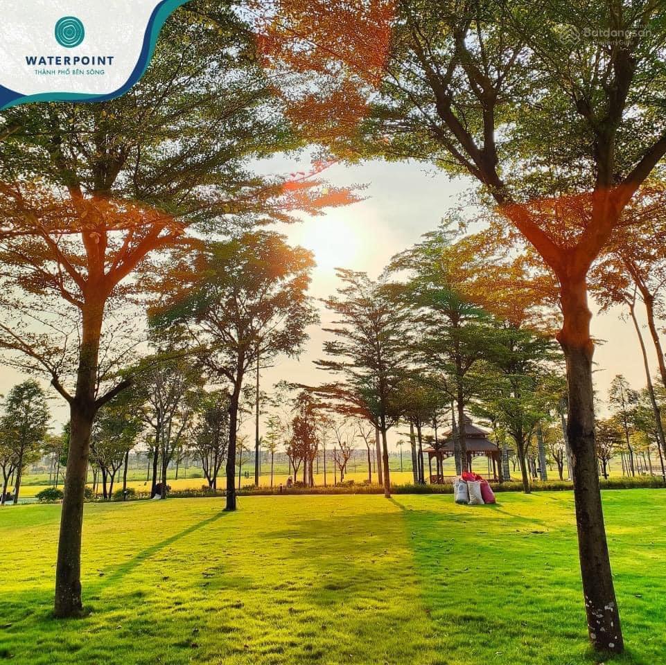 Biệt thự 300m2 3 lầu. kđt waterpoint cách q7 chỉ 35 phút. vay miễn trả gốc lãi 30 tháng. vốn 3.5 tỷ